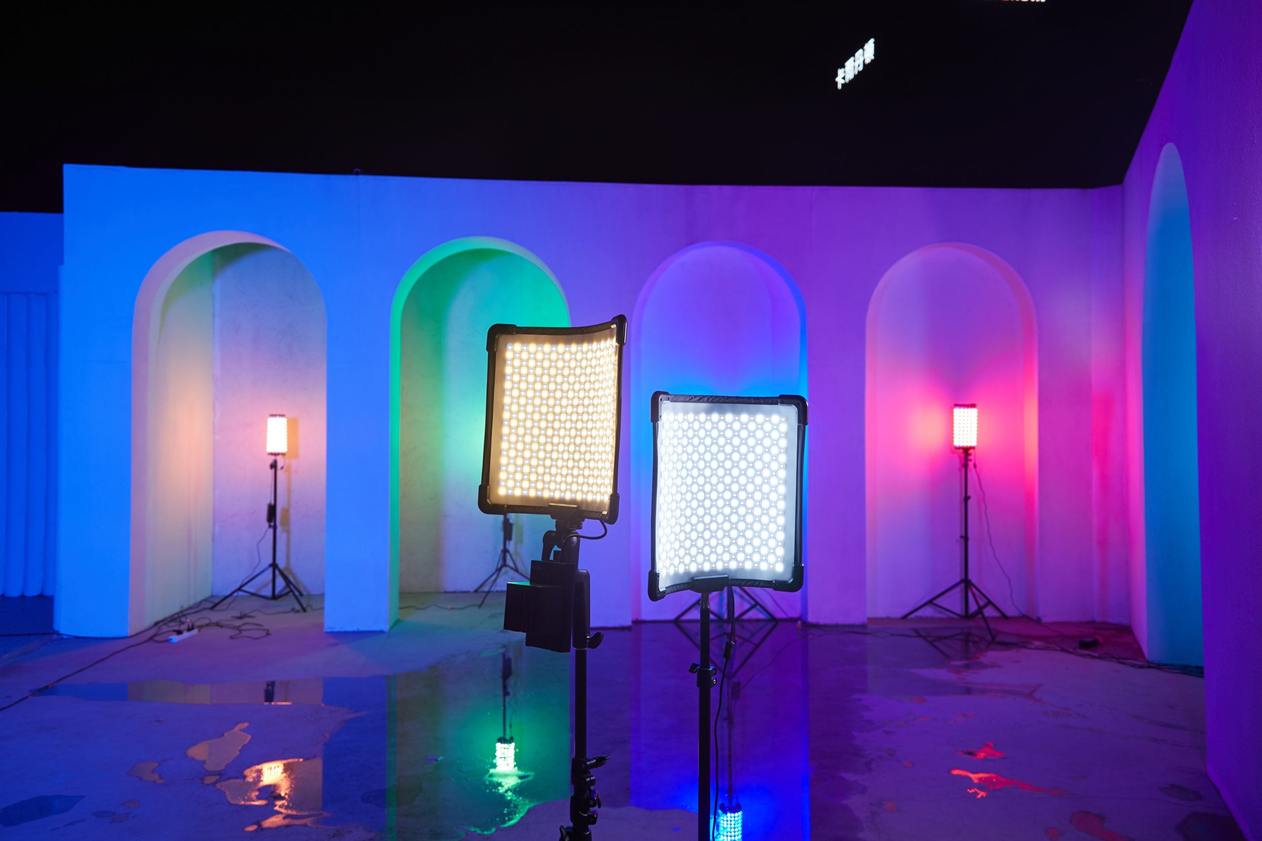 Godox FH50R RGB LED flexible light panel, 31.7x31.1x3.4 cm, color temp 2500-10000K with full RGB control, CRI/TLCI 96, 14 built-in light effects, wireless Bluetooth and 2.4G control, lightweight and bendable, includes adapter holder and carry bag