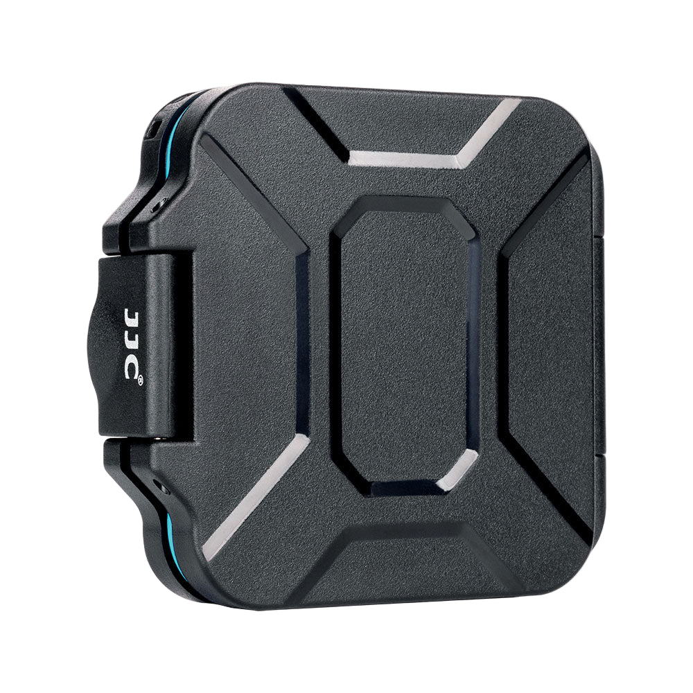 Compact and slim memory card case with great shock absorption.