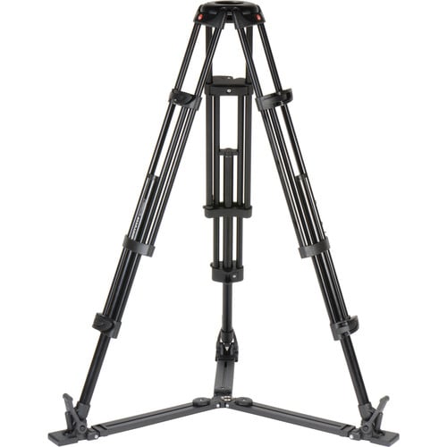 This video system features the 502 fluid video head, the 546GB professional aluminium twin leg tripod with ground spreader, and padded carry bag.