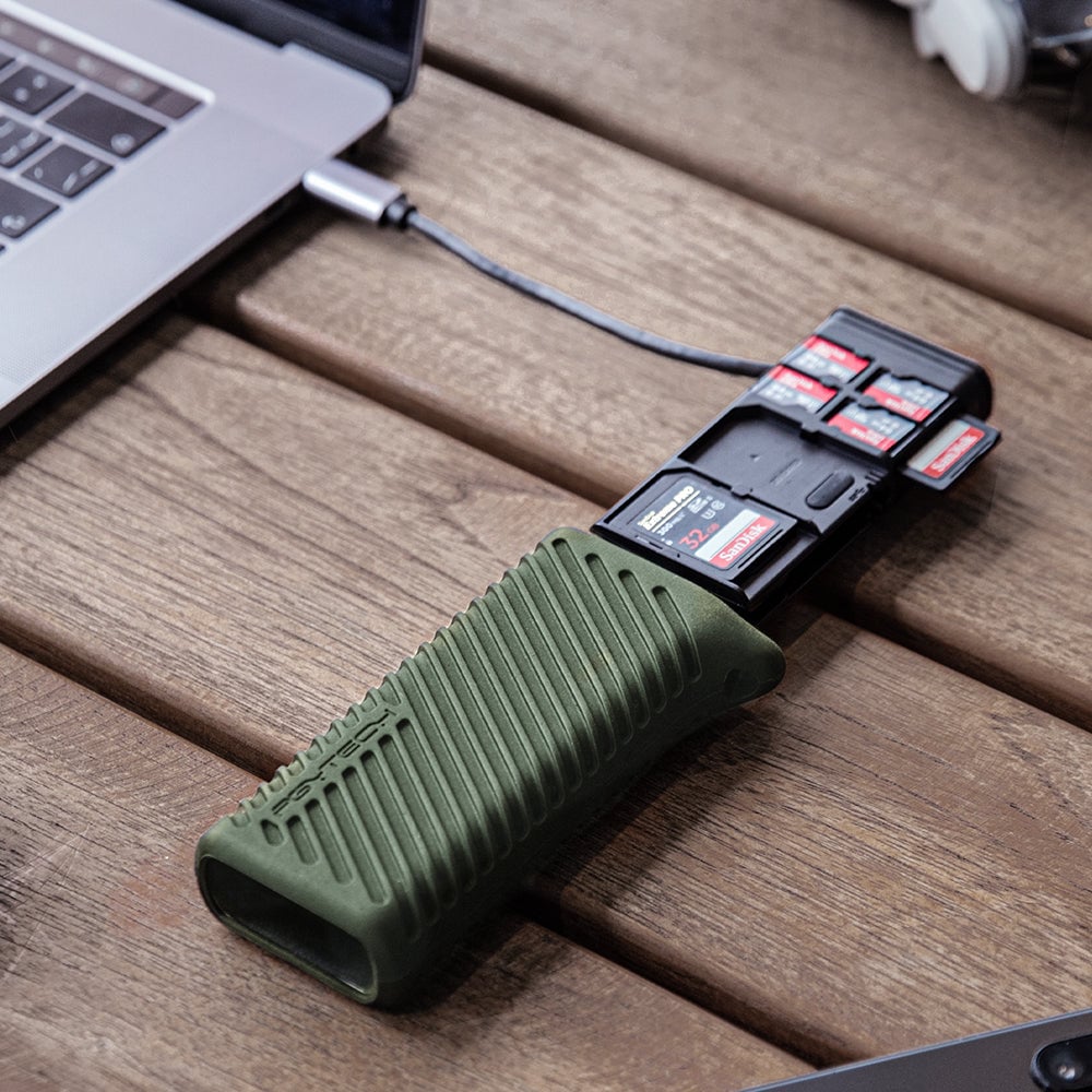 Transport memory cards and transfer data all from one card reader case. Ideal for photographers seeking convenience on the go.