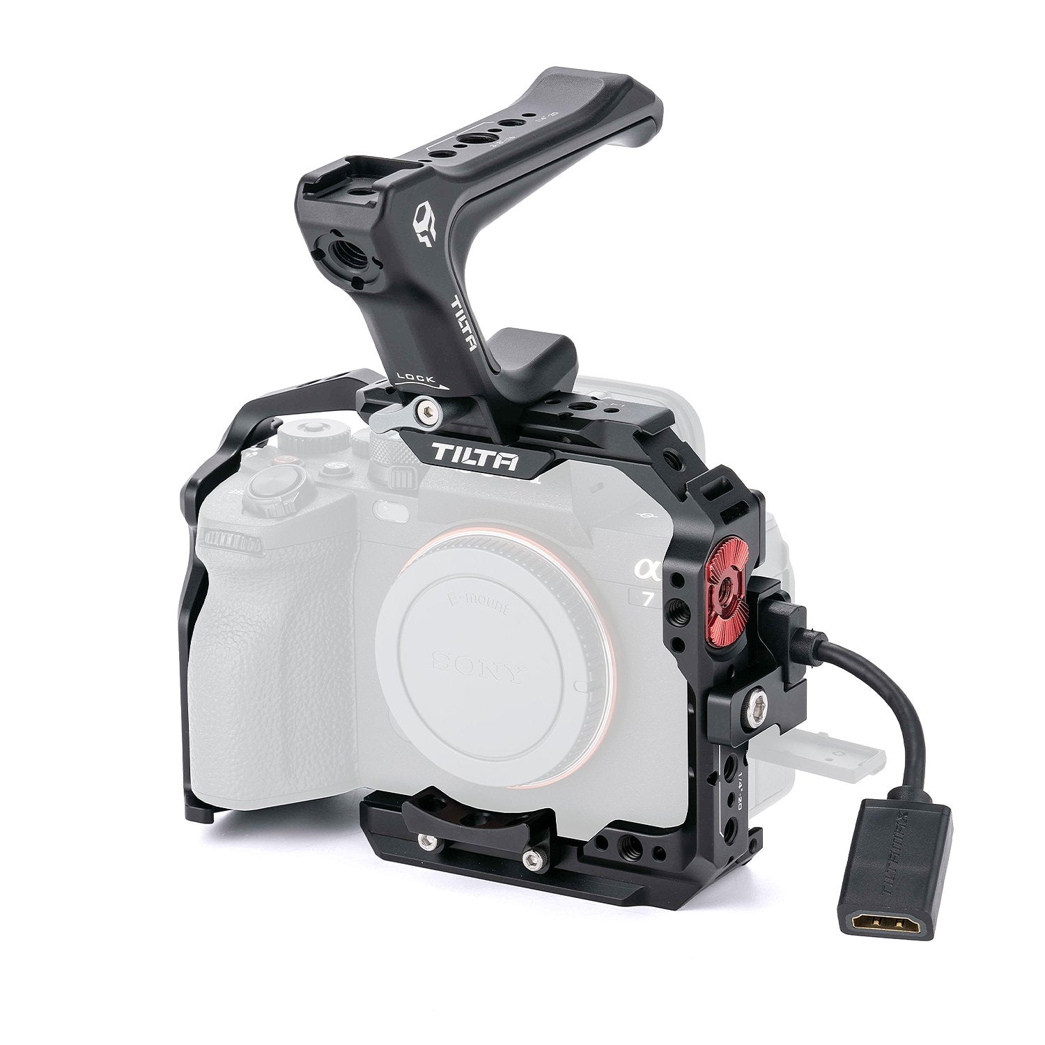 A compact, lightweight and formfitting kit, perfectly designed to protect, transport and add accessories to your Sony a7 IV mirrorless camera.