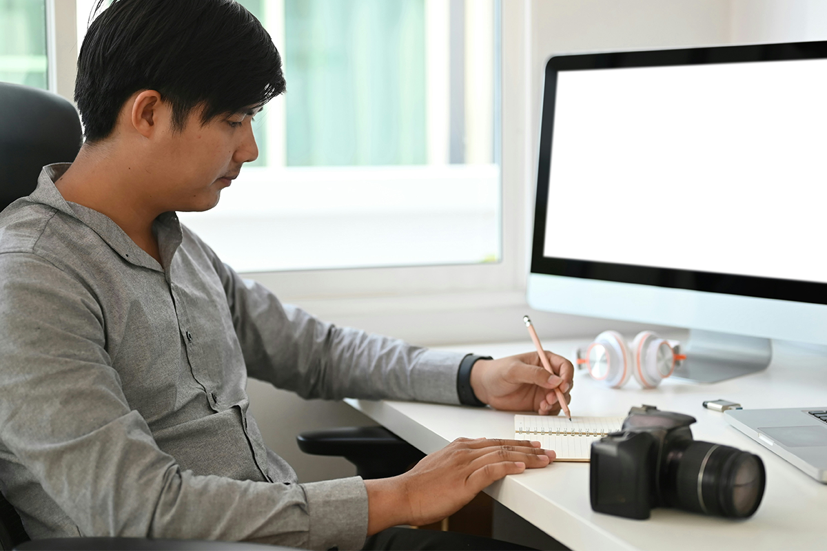 From Shoot to Screen: Building a Seamless Workflow