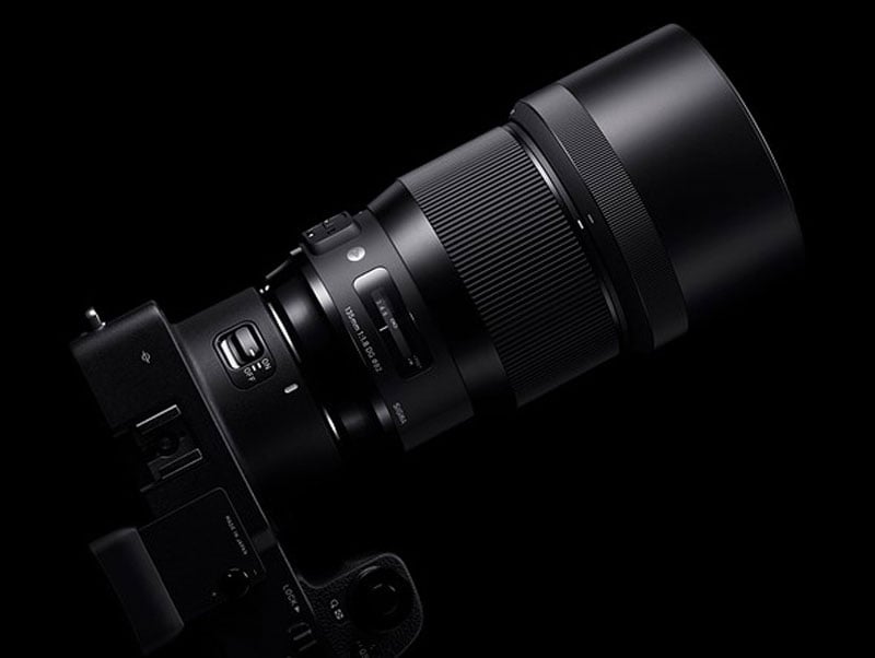 new-sigma-135mm-on-camera Sigma 135mm prime lens for full frame cameras