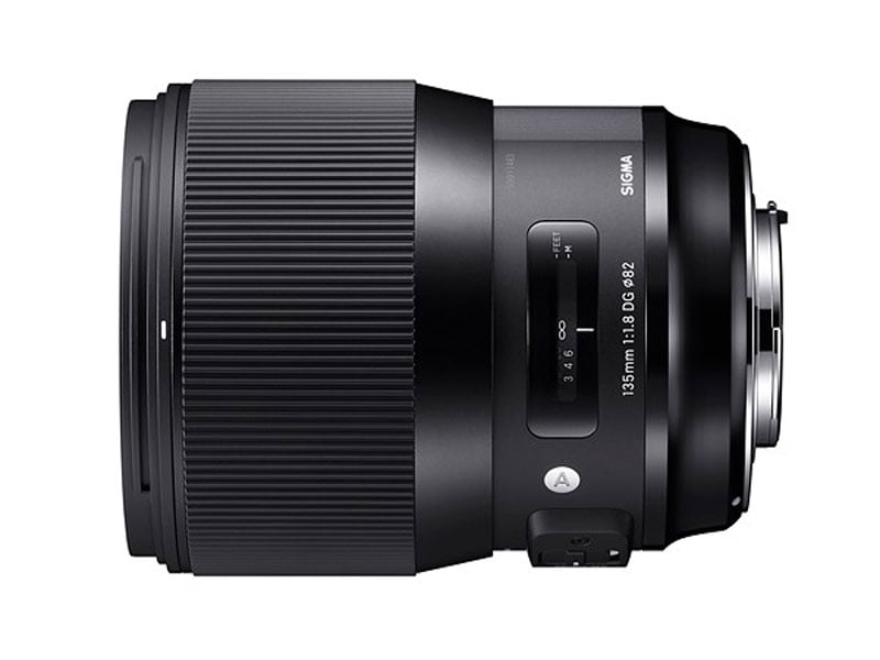 sigma-135mm-f1.8-side Sigma 135mm Art prime lens