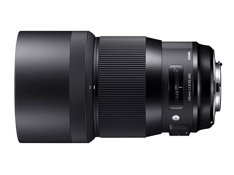Prime Sigma 135mm lens with hood