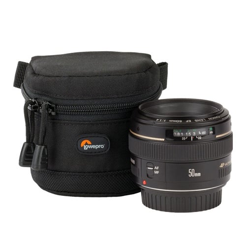 lowepro-lens-case-8x6cm-black-CSLWLC0806-Outdoorphoto-1 lens pouch