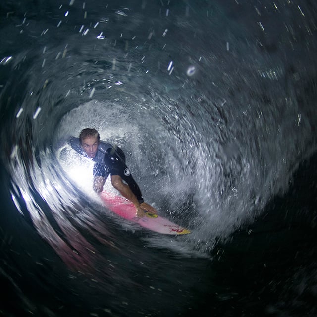 lumecube-background-image-2 Lume Cube surfer