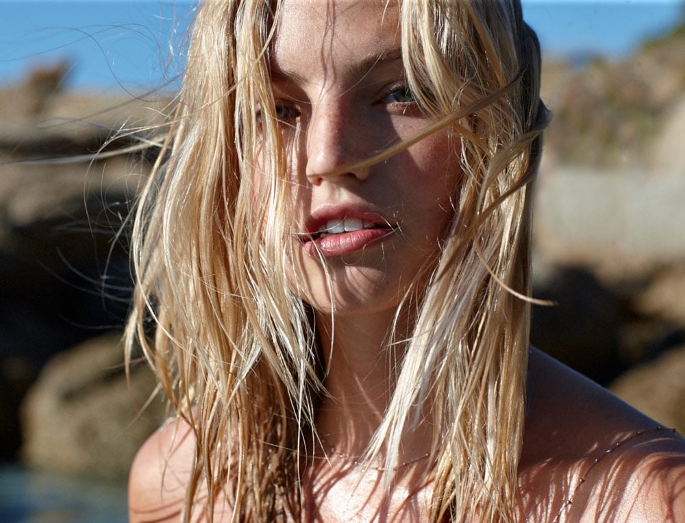 Portrait of a blonde model captured by Sherwin Liang