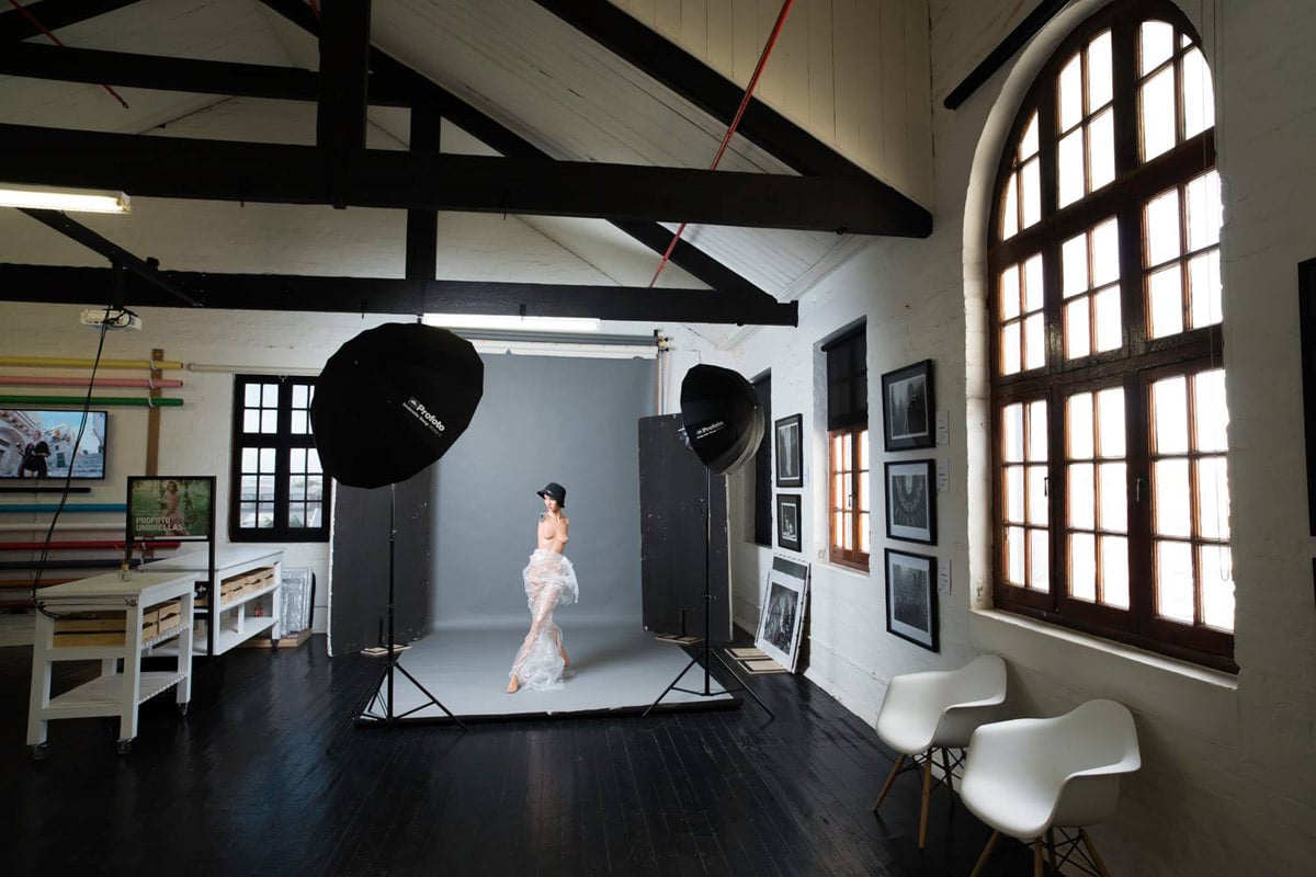 Profoto SA Studio - 375 on Albert