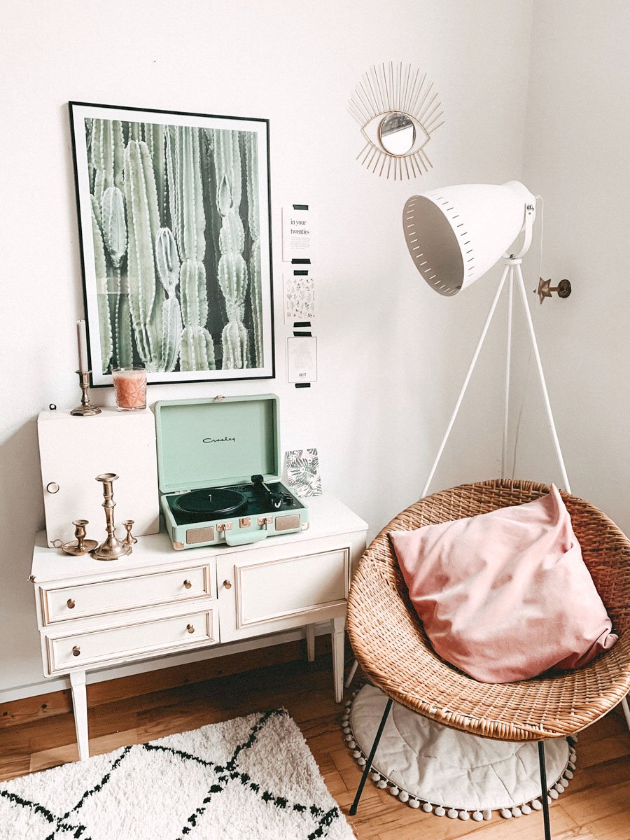 Make money by selling your prints – Photo by Alyssa Strohmann Make money by selling your prints - Photo by Alyssa Strohmann