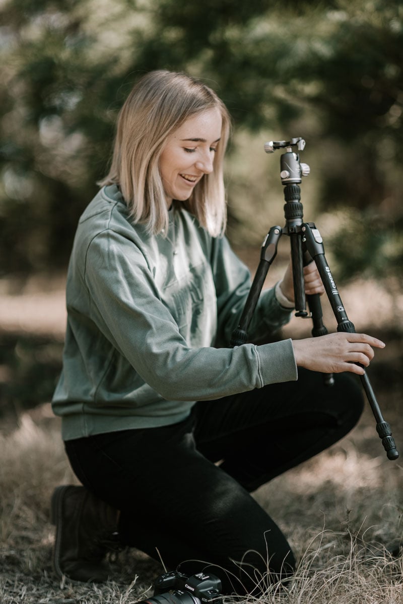 benro-rhino-tripod-lifestyle-outdoorphoto-2 Benro Rhino 2-Series Carbon Fibre Travel Tripod with VX25 Head