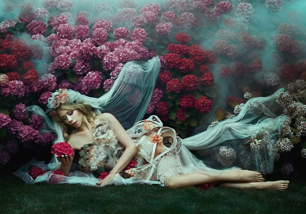 BLOG-AUGUST-2022-FEMALE-PHOTOGRAPHERS-IN-2022-3 Bella Kotak