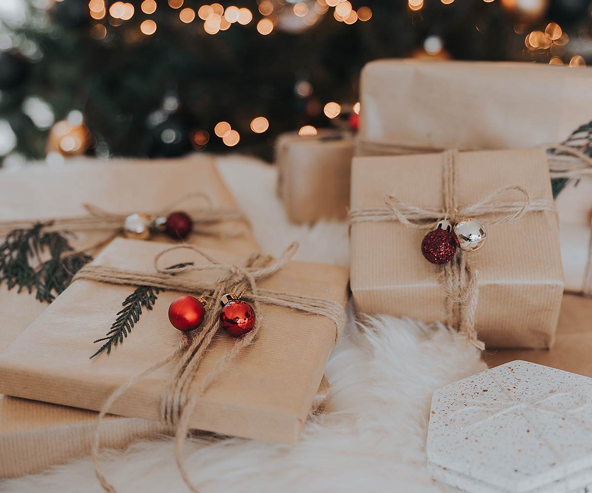 Here's our special list of the perfect photo and video-related Christmas gift ideas for loved ones.
