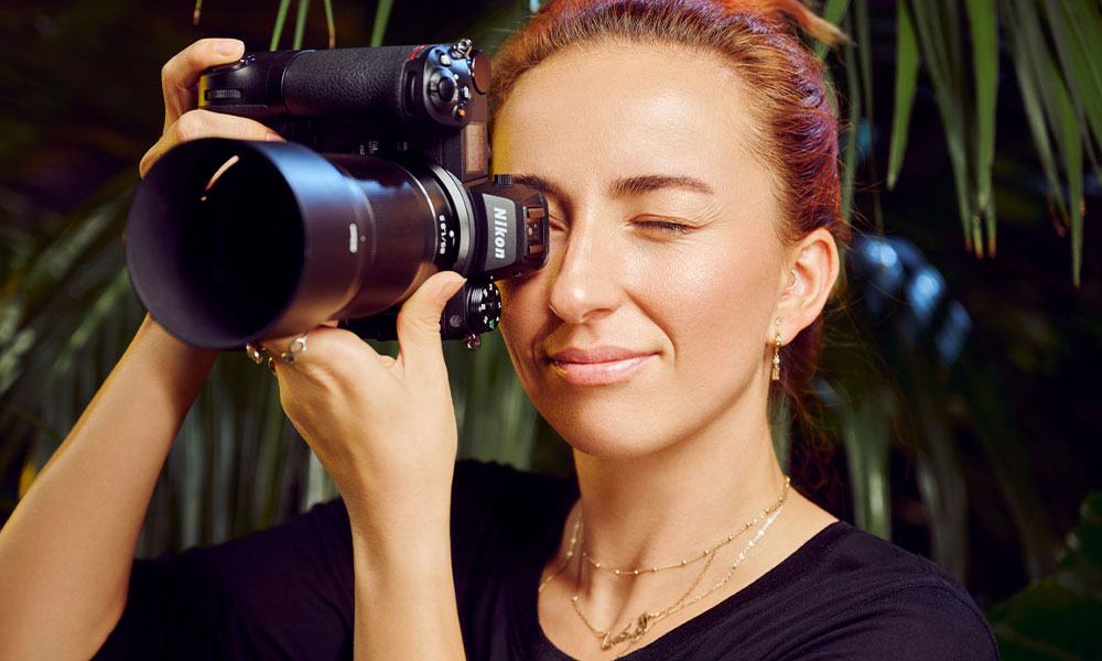 Take a look at top mirrorless cameras like the Canon EOS R7, Nikon Z6 II, and Sony Alpha a7 IV, each designed to meet different photographic needs.