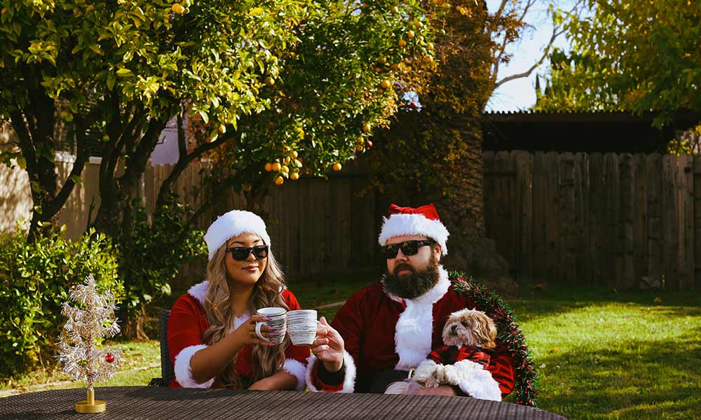 Tips for documenting your festive holiday memories From candid family moments to scenic getaways, our beginner camera tips ensure you’ll capture the magic this holiday season!