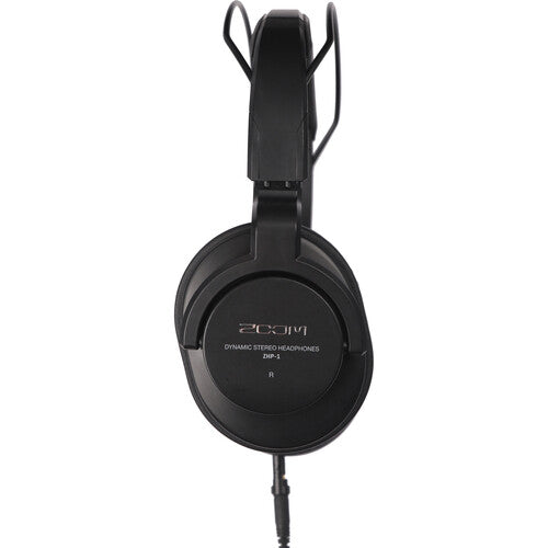 Zoom ZDM-1 Podcast Mic Pack with dynamic microphone, studio headphones, stand, cable, and windscreen — ideal for podcasting and streaming.