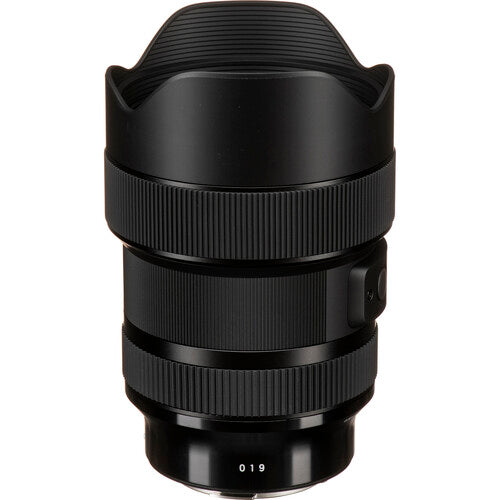 Sigma 14-24mm f/2.8 DG DN Art ultra-wide-angle zoom lens for full-frame mirrorless cameras with 18 optical elements including FLD and SLD elements, advanced coatings to reduce flare and ghosting, dust and splash-proof design, and an 11-blade rounded diaphragm for smooth bokeh.