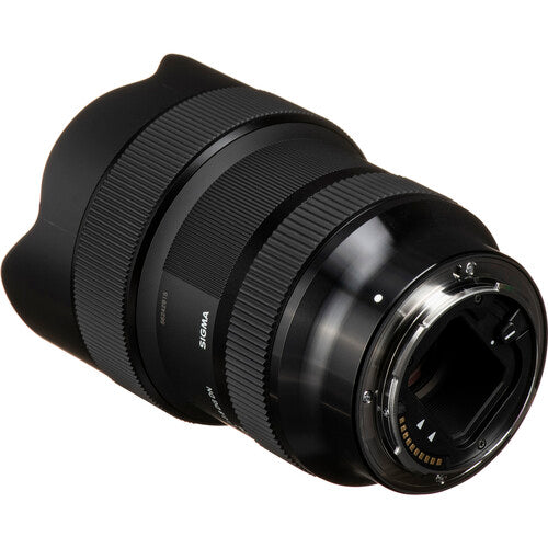 Sigma 14-24mm f/2.8 DG DN Art ultra-wide-angle zoom lens for full-frame mirrorless cameras with 18 optical elements including FLD and SLD elements, advanced coatings to reduce flare and ghosting, dust and splash-proof design, and an 11-blade rounded diaphragm for smooth bokeh.