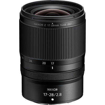 Explore new perspectives with a wide-angle lens made to perform in low-light, speed and depth of field. Excels in videos and landscape or astrophotography.