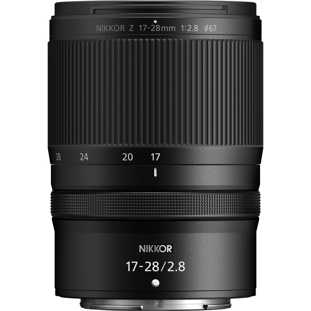 Explore new perspectives with a wide-angle lens made to perform in low-light, speed and depth of field. Excels in videos and landscape or astrophotography.