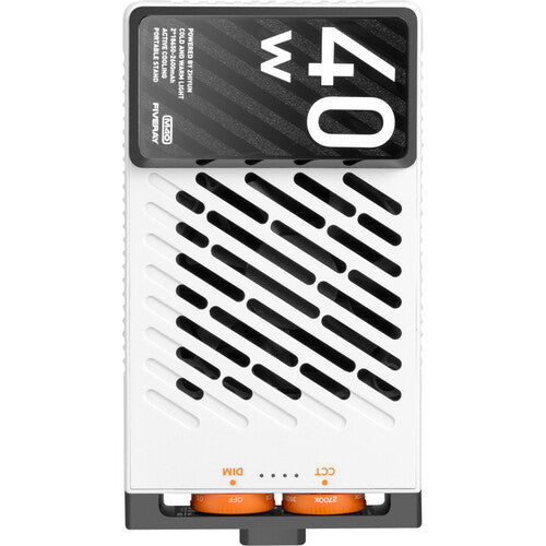 Zhiyun FIVERAY M40 Powerful Pocket Light – compact, bright LED with adjustable colour temperature.