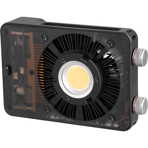 Zhiyun Molus X100 COB Pocket Light Pro Kit – compact COB LED light with adjustable brightness, colour temperature, and versatile mounting options.