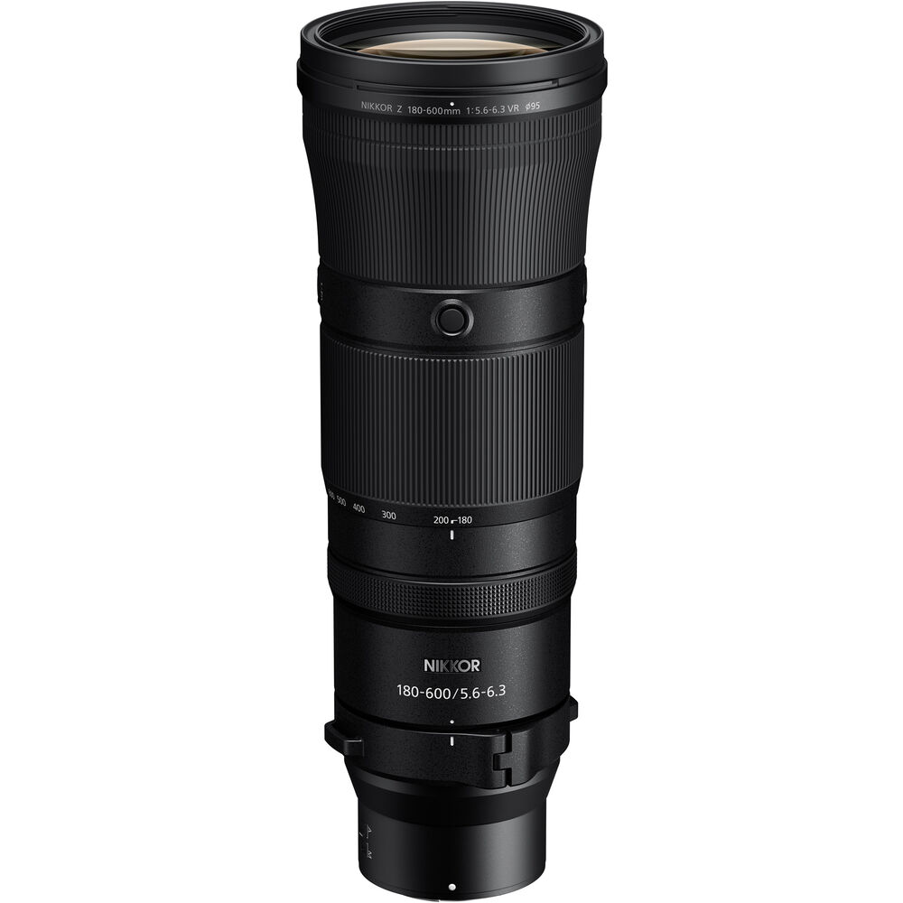 Created for high-demand sports and wildlife applications. This super-telephoto zoom offers sharpness, flexibility and 5.5-Stop VR Image Stabilisation.