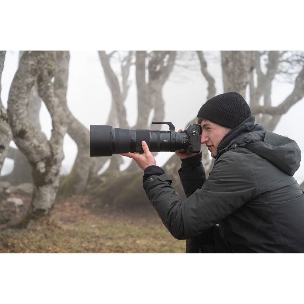 Created for high-demand sports and wildlife applications. This super-telephoto zoom offers sharpness, flexibility and 5.5-Stop VR Image Stabilisation.