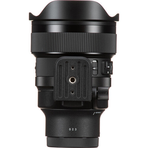 Sigma 14mm f/1.4 DG DN Art ultra-wide-angle prime lens for full-frame mirrorless cameras with bright aperture, advanced optics including FLD and SLD elements, dust and splashproof construction, and tripod socket for stability during astrophotography.