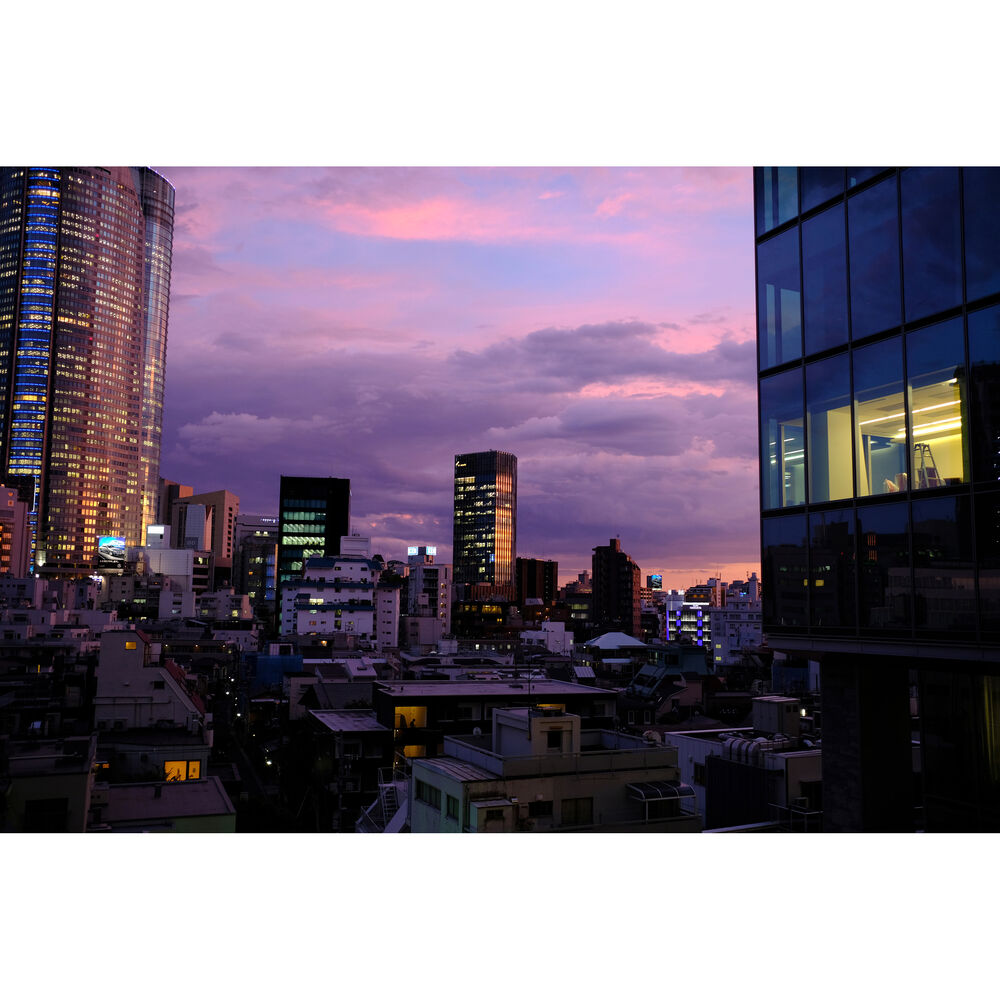 Fujifilm XF 23mm f/2 R WR Lens – compact wide-angle prime with fast f/2 aperture, weather sealing, and fast autofocus for street and travel photography.