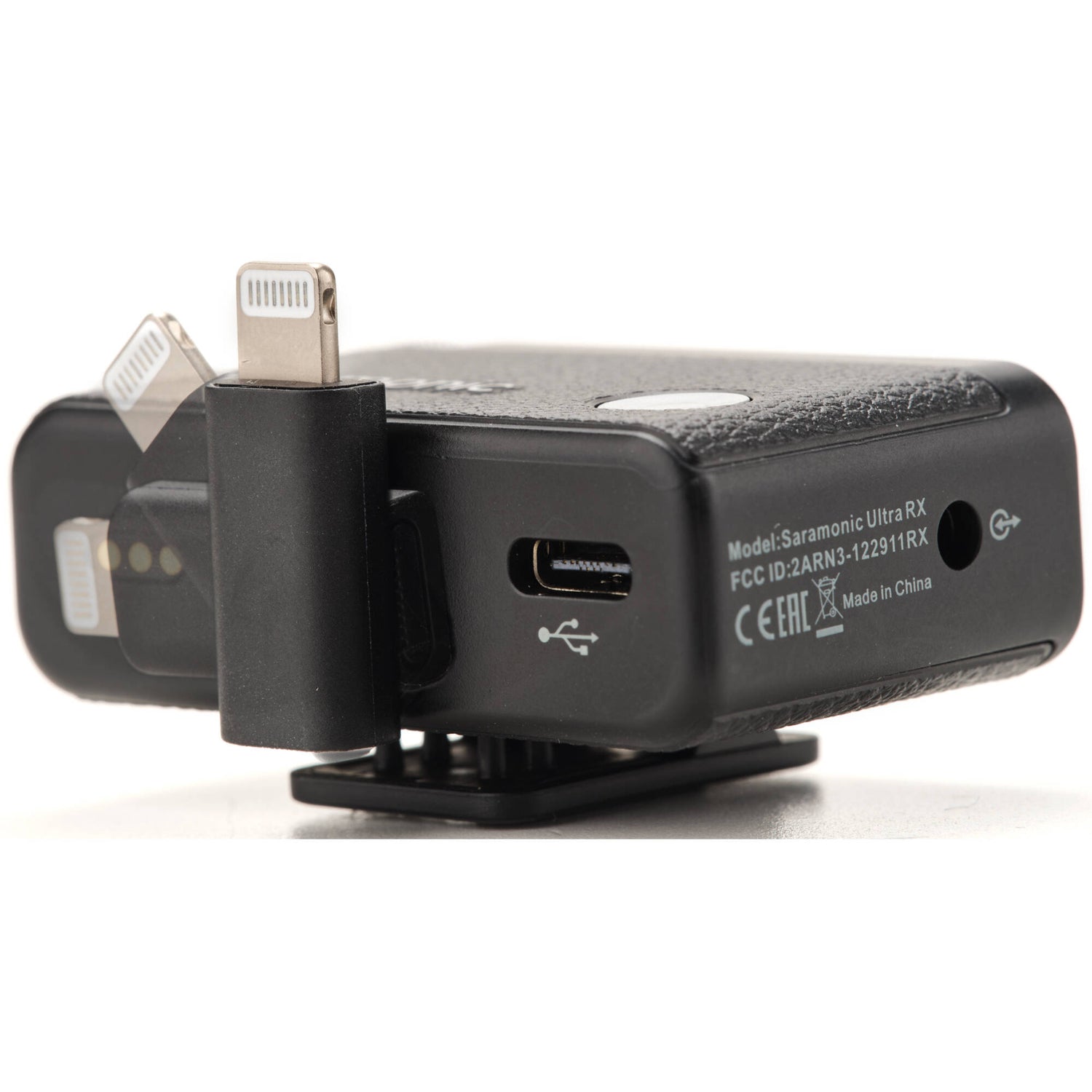 Get a 300m transmission range with the Saramonic Ultra Wireless Microphone System. Features include a timecode and noise cancellation.