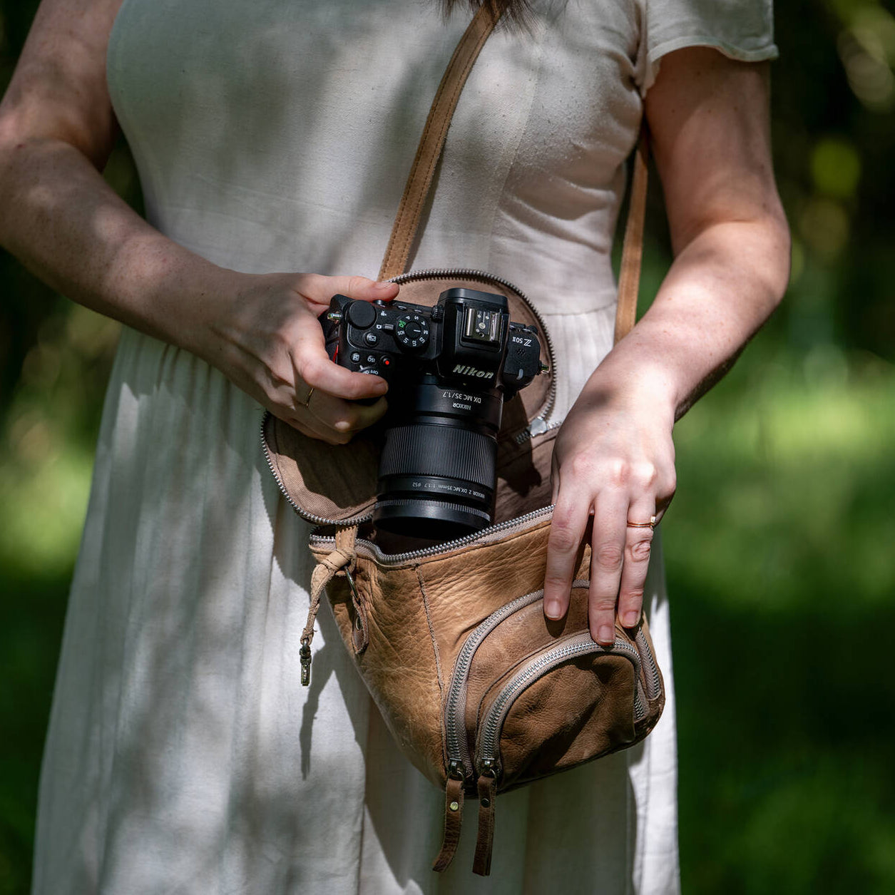 The Nikon Z DX MC 35mm f/1.7 is a fast, lightweight micro lens that offers life-size detail, stunning bokeh, and close-up creative freedom.
