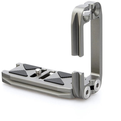 3LT Ellie L-Bracket camera accessory is the first modular camera bracket. It comes with an 85mm Arca-Swiss compatible base and fits almost any camera.