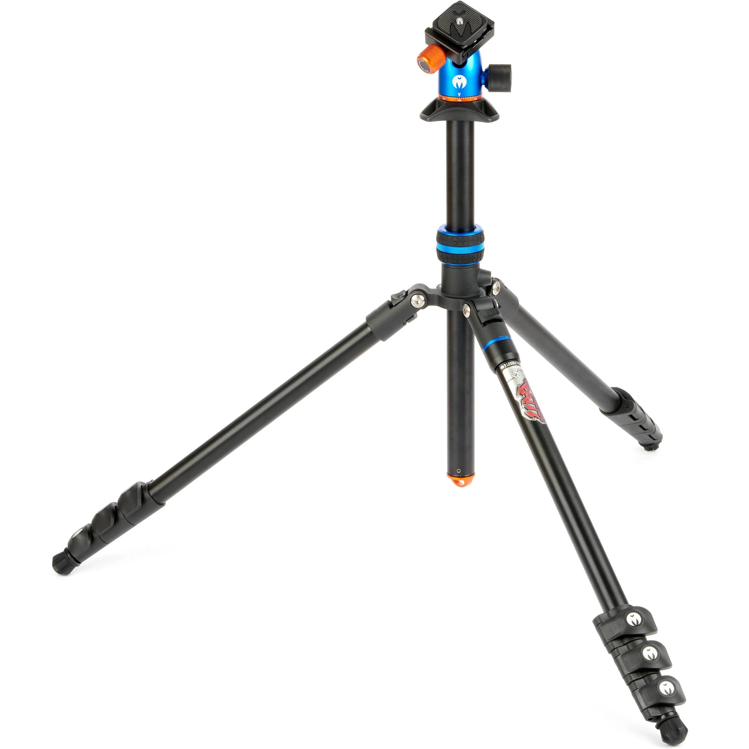 3 Legged Thing Punks Patti 2.0 Flip Lock Tripod in blue – magnesium alloy, 4-section legs with flip locks, AirHed Mini ball head, 10 kg load capacity, converts to monopod.