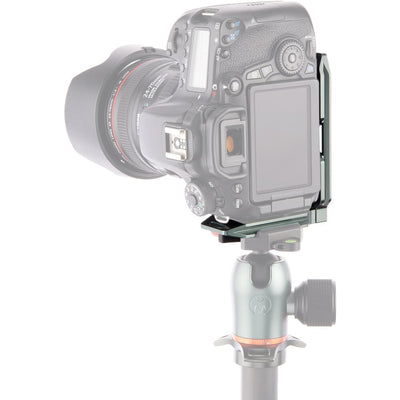 3‑Legged‑Thing QR11 LG 2.0 Grey universal L‑bracket in light grey with Arca‑Swiss compatibility and dual 1/4″ accessory threads.