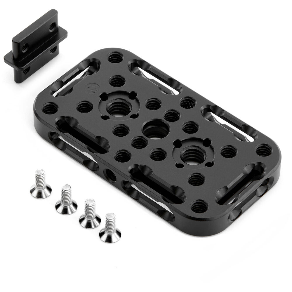 3 Legged Thing XPAND Cheese Plate - Black 90 x 50 mm - angled view with extras