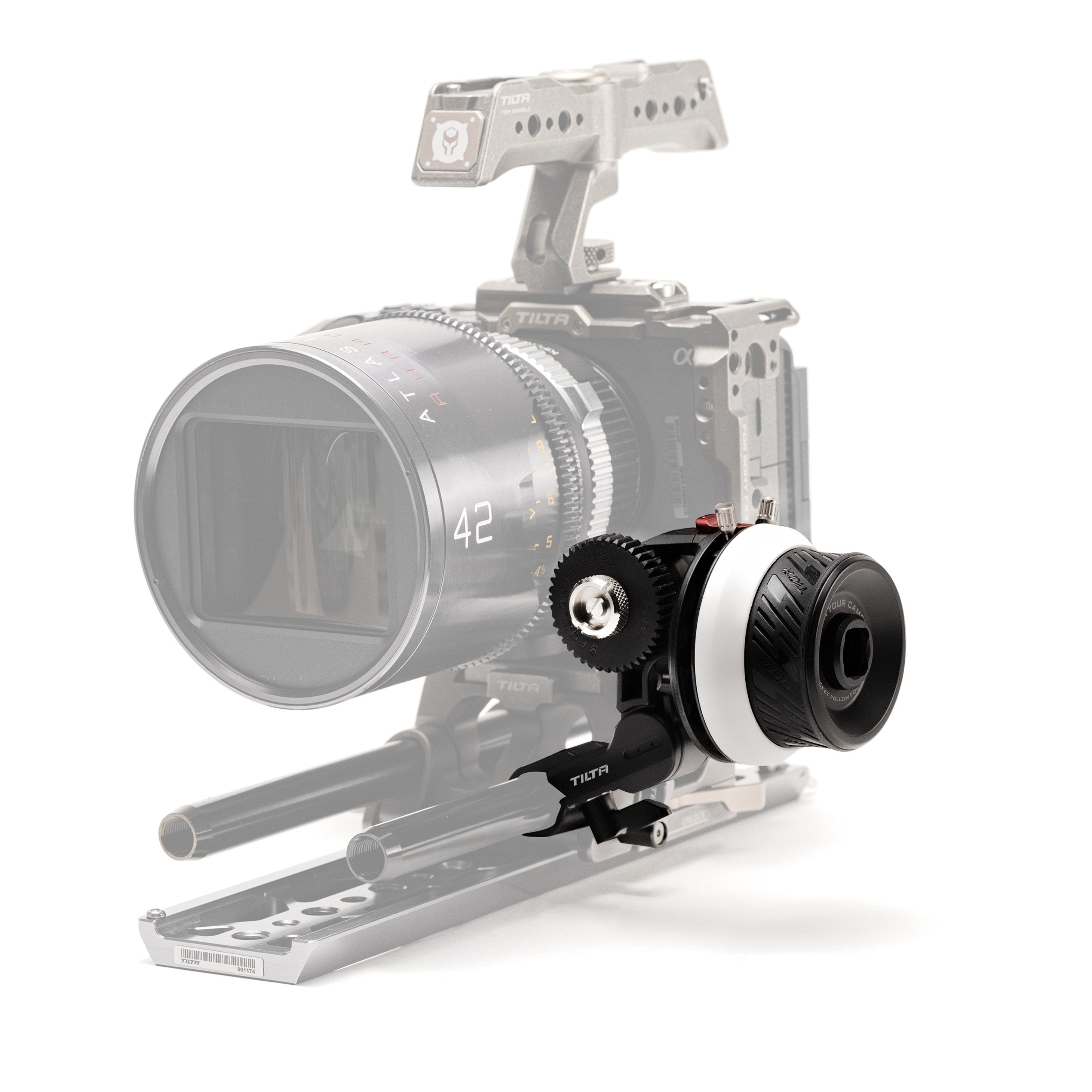 Tilta Tiltaing Pocket Follow Focus for smooth and precise focus control on camera rigs and gimbals.