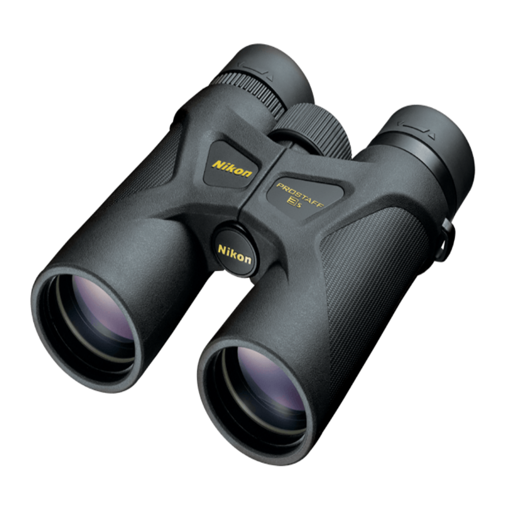 The Prostaff 3S binoculars feature a 42mm-diameter objective lens but still offers you a considerably lightweight and compact body offering portability.