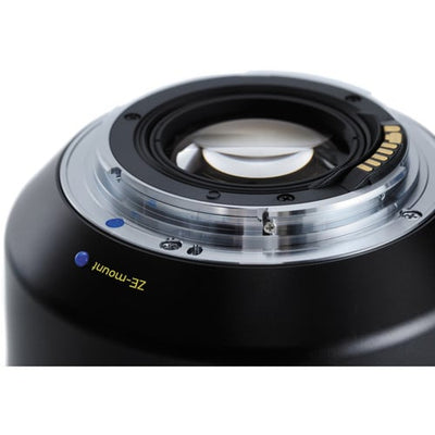 Zeiss Otus 55mm f/1.4 ZE for Canon EF. Premium standard prime lens with f/1.4 aperture, Distagon optics, manual focus, and weather-sealed build.