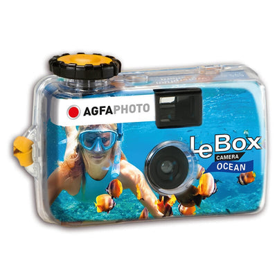 AgfaPhoto LeBox Disposable Camera – Ocean edition in blue housing, waterproof to 5 m, with built-in viewfinder and fixed-focus lens, preloaded with 27 exposures of ISO 400 film.