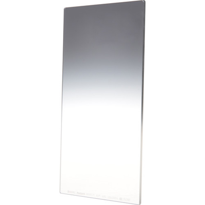 Benro 100x150mm MasterH Soft-Edge Graduated ND 0.9 filter, 3-stop light control for balanced landscape photography.