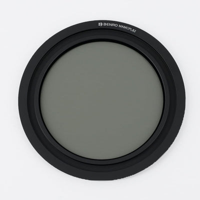 This kit includes an 82mm CPL filter, 77mm adaptor ring and filter bag that holds up to four 100x150mm or 100x100mm filters each within a protecting frame.