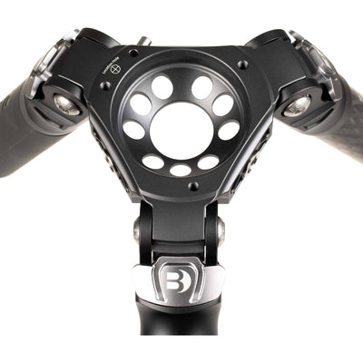 Benro Mammoth 4-section carbon fibre tripod with 75mm bowl, twist-lock legs and 25 kg load capacity, extended to 160 cm.