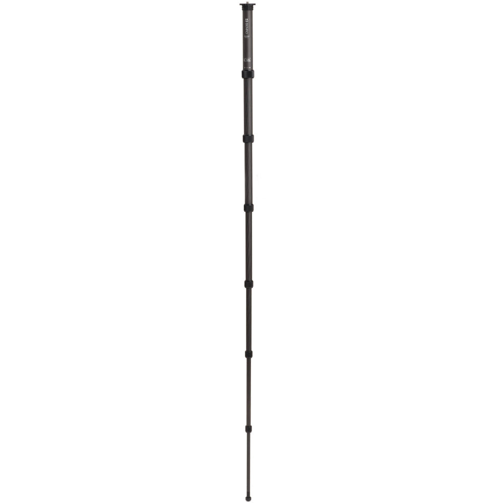 Portable Benro MMX37C monopod for travel photography