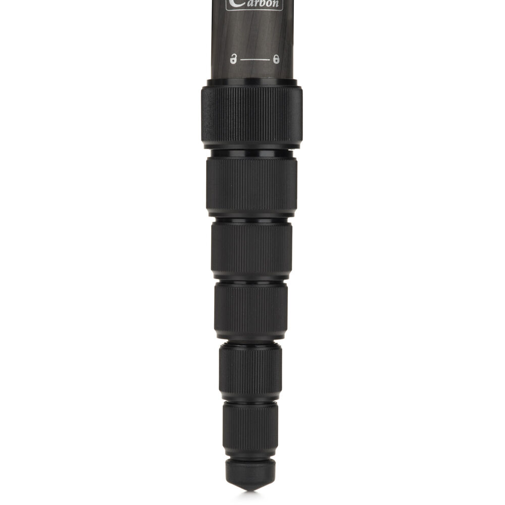 Portable Benro MMX37C monopod for travel photography