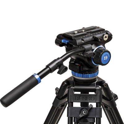 Benro S8Pro Fluid Video Head in matte black with grey accents, featuring dual ergonomic control knobs for pan and tilt, integrated bubble level, detachable quick‑release plate, and precision fluid damping system for ultra‑smooth camera movement.