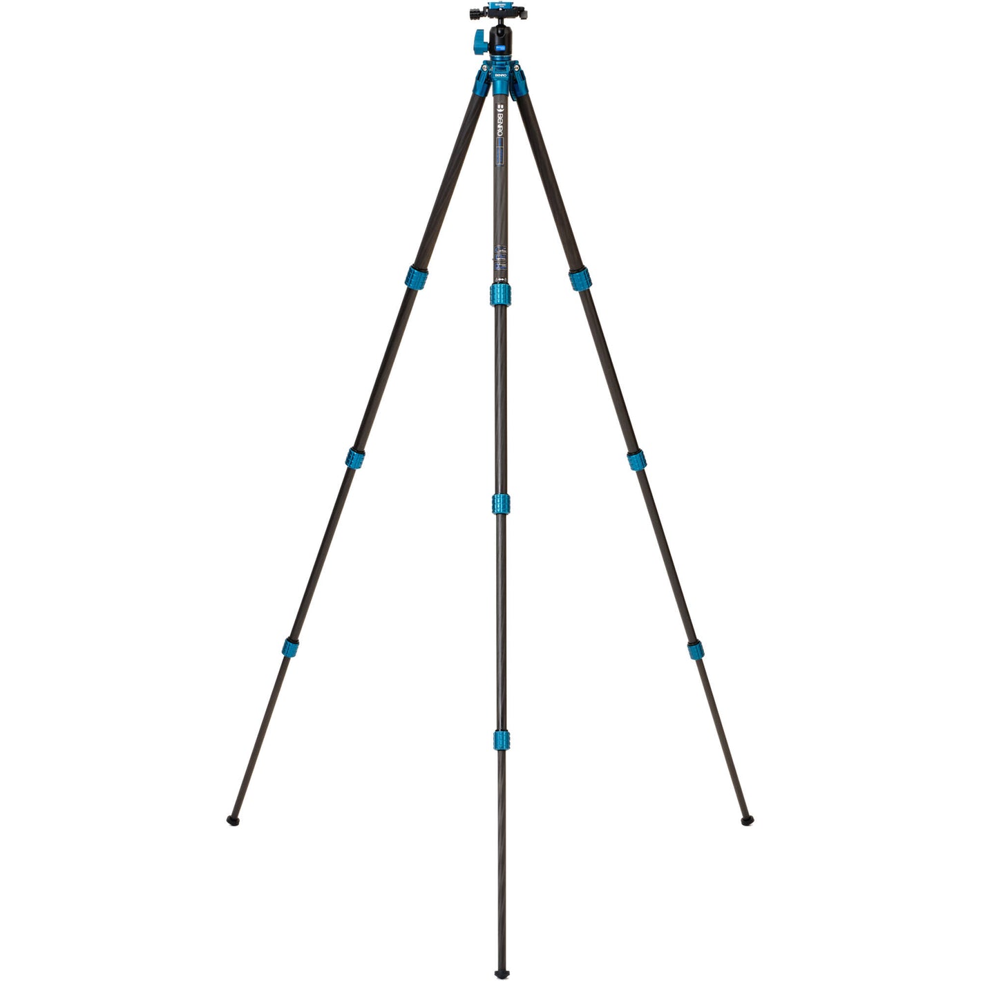 Benro SuperSlim Carbon Fibre Tripod with Ball Head – an ultra-lightweight yet durable tripod perfect for travel, featuring strong carbon fibre legs and smooth ball head control.