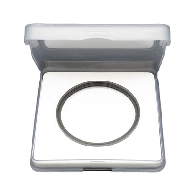 Benro UD UV Filter – ultra-clear optical glass filter that reduces ultraviolet light and haze, offering lens protection without affecting image quality.
