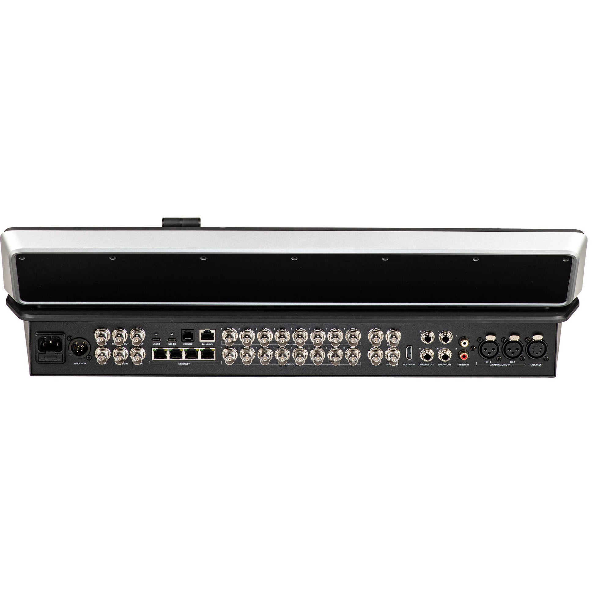 This lightweight switcher is ideal for live-streaming events and 1080p60 videos. You can easily store content on the internal Cloud Storage or use a USB disk.