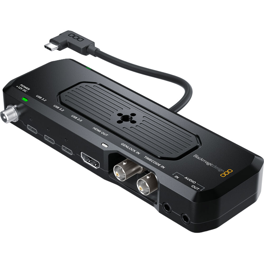 Blackmagic ProDock: HDMI, USB-C, audio, genlock & timecode for iPhone